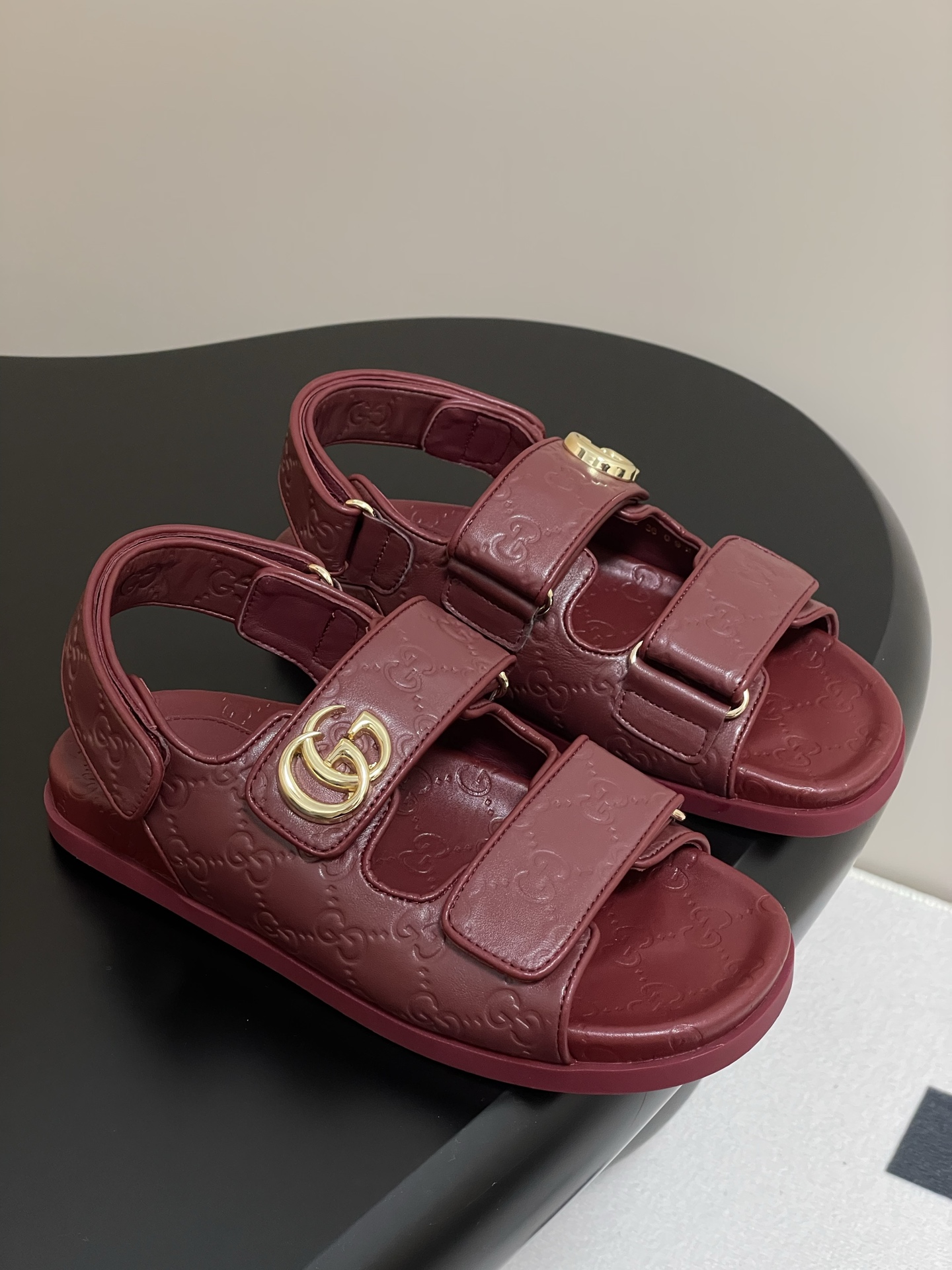Bagsaaa Gvc*1 Women's sandal with Double G 816625 red