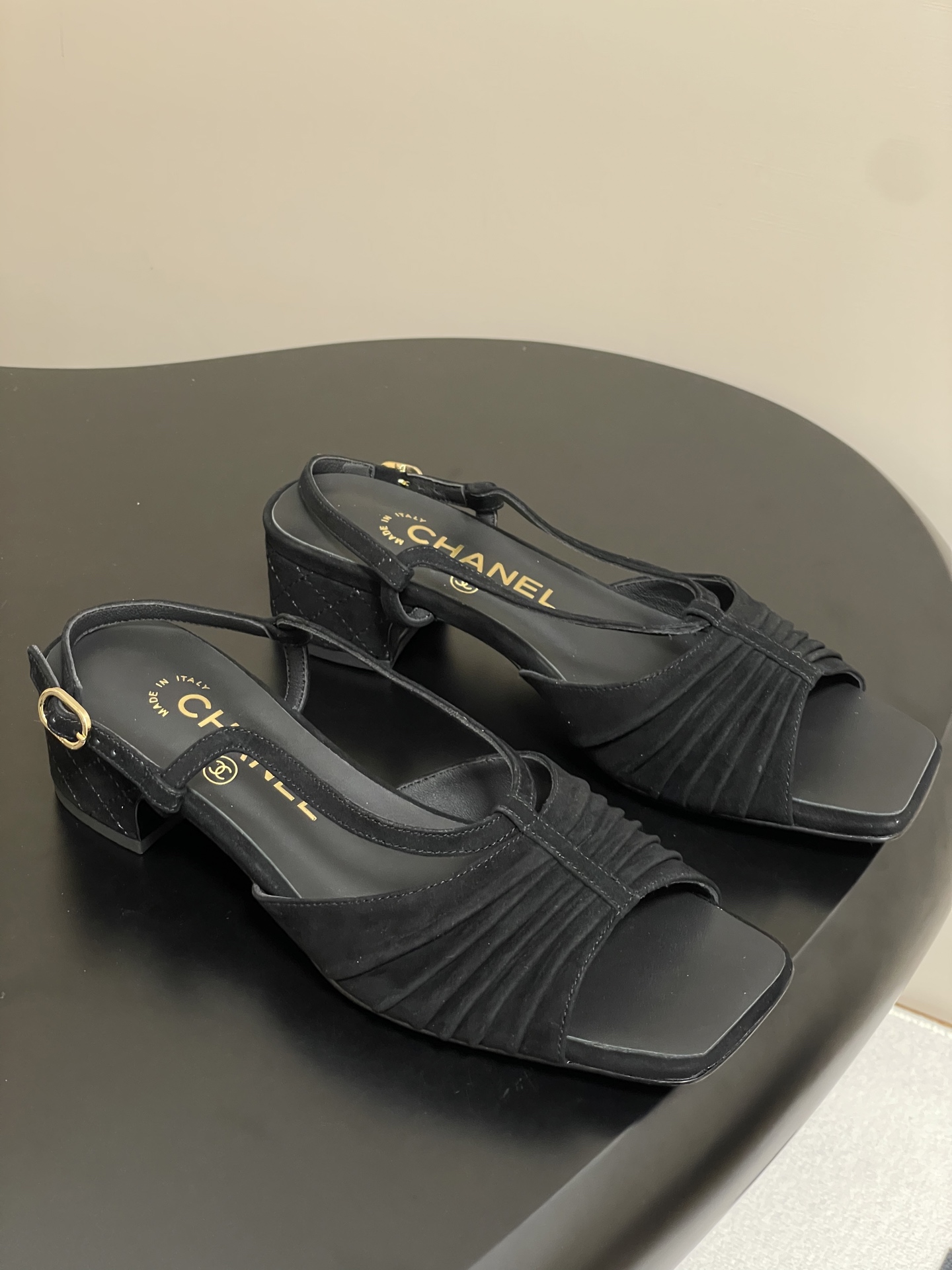 Bagsaaa Ch**el Sandals G46329 Black Suede