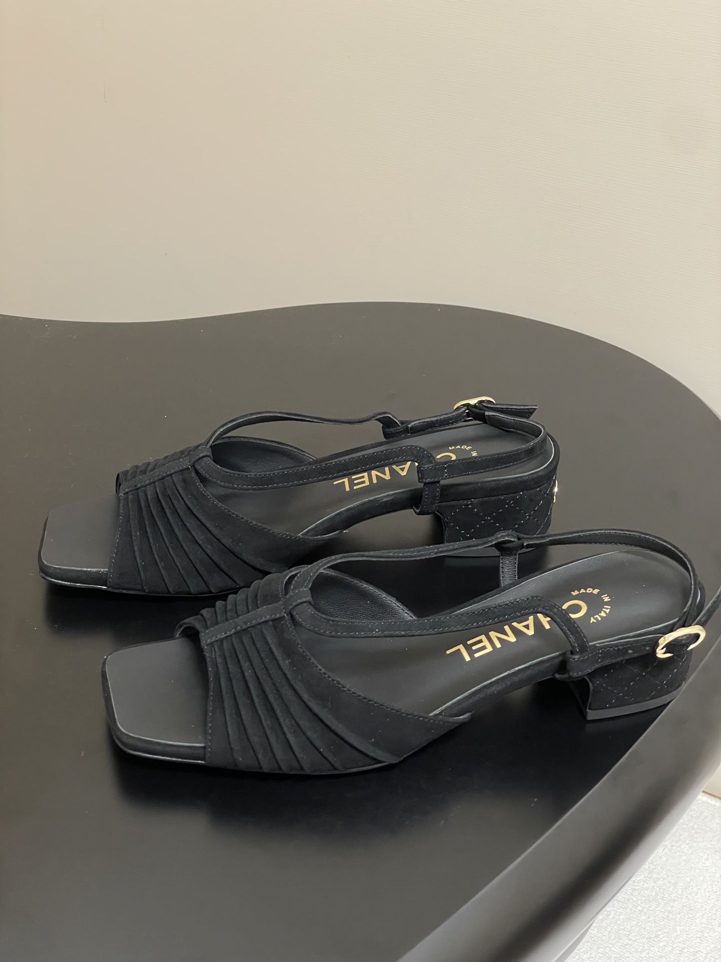 Bagsaaa Ch**el Sandals G46329 Black Suede