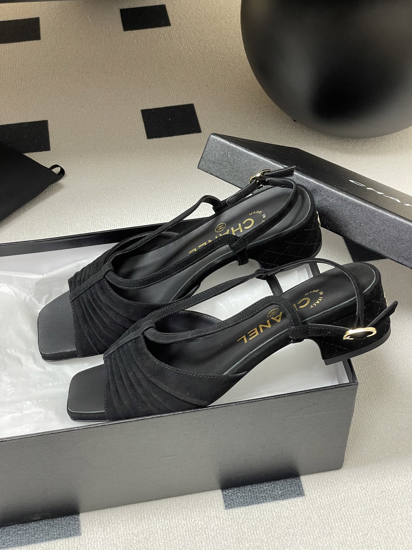 Bagsaaa Ch**el Sandals G46329 Black Suede