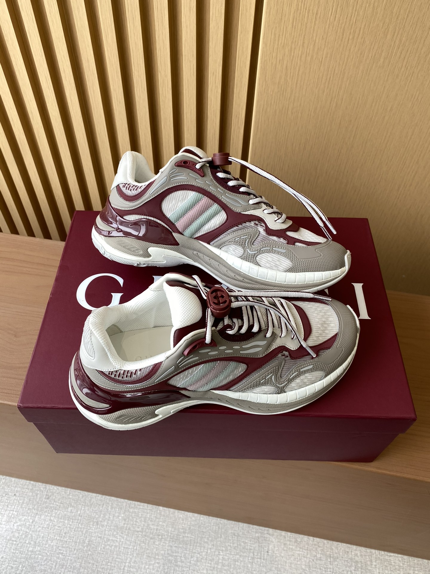 Bagsaaa Gvc*1 2.0 trainer Red mesh and leather