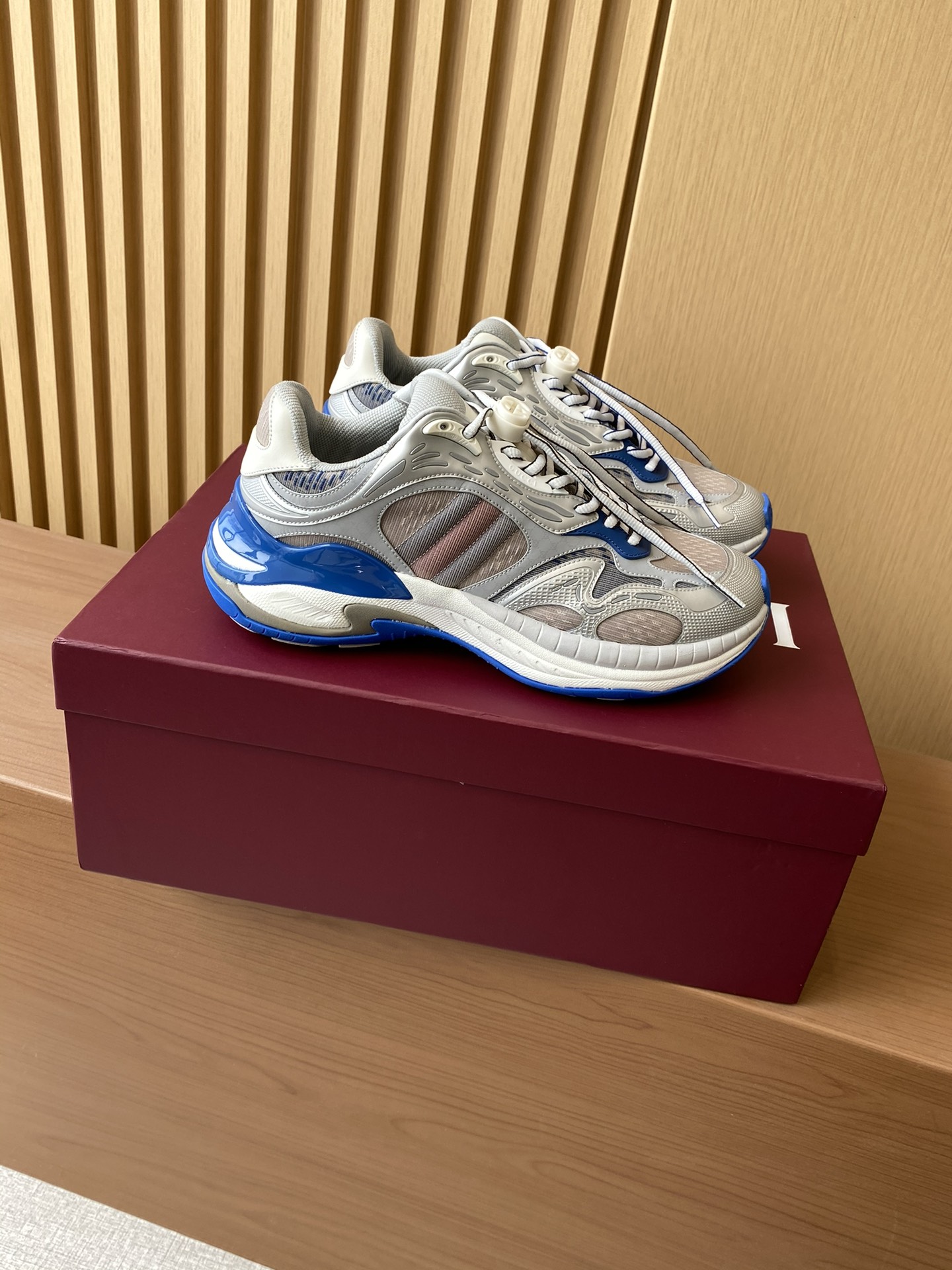 Bagsaaa Gvc*1 2.0 trainer Blue mesh and leather