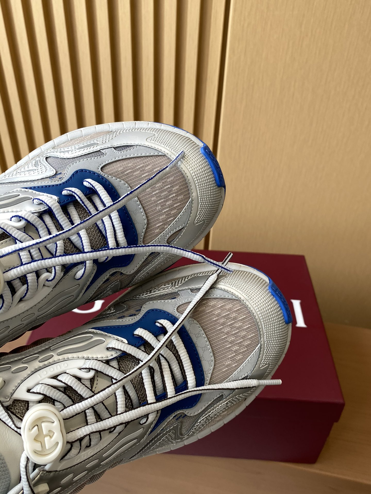Bagsaaa Gvc*1 2.0 trainer Blue mesh and leather
