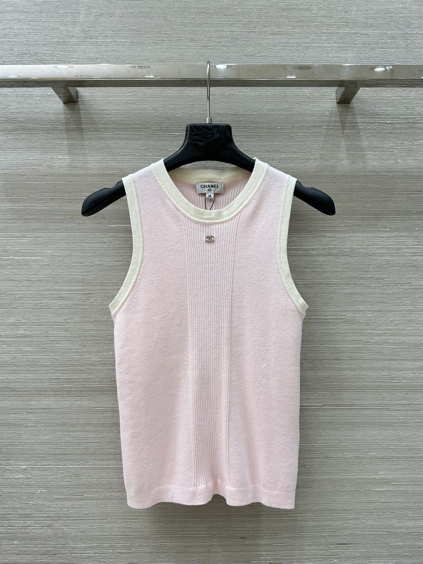 Bagsaaa Ch**el Knit Tank Pink