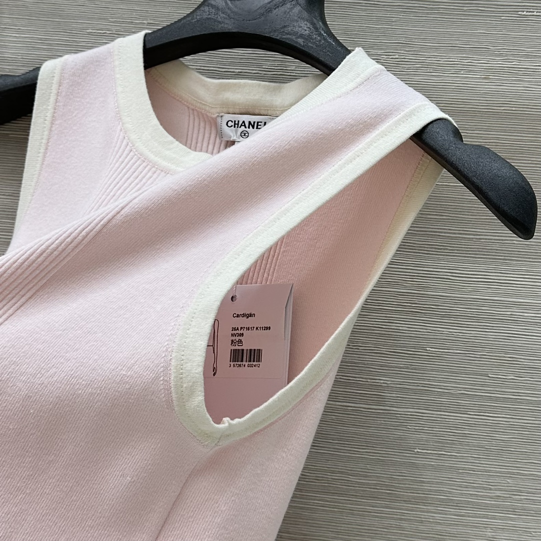 Bagsaaa Ch**el Knit Tank Pink