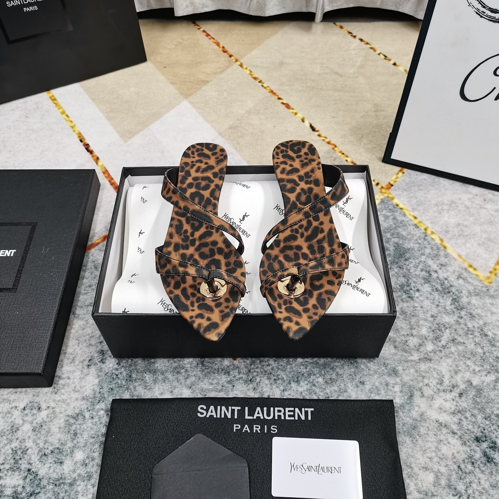 Bagsaaa Y51 Satin Thong Sandals Leopard