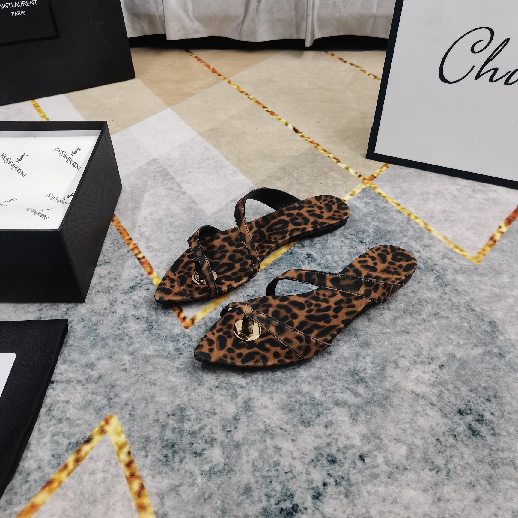 Bagsaaa Y51 Satin Thong Sandals Leopard