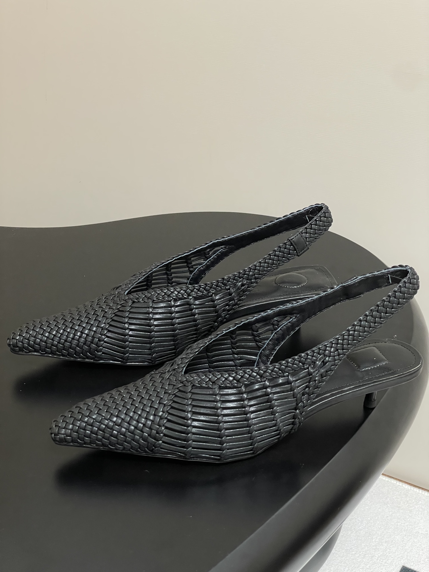 Bagsaaa Jacquemus Cubisto Black 35 leather slingback pumps