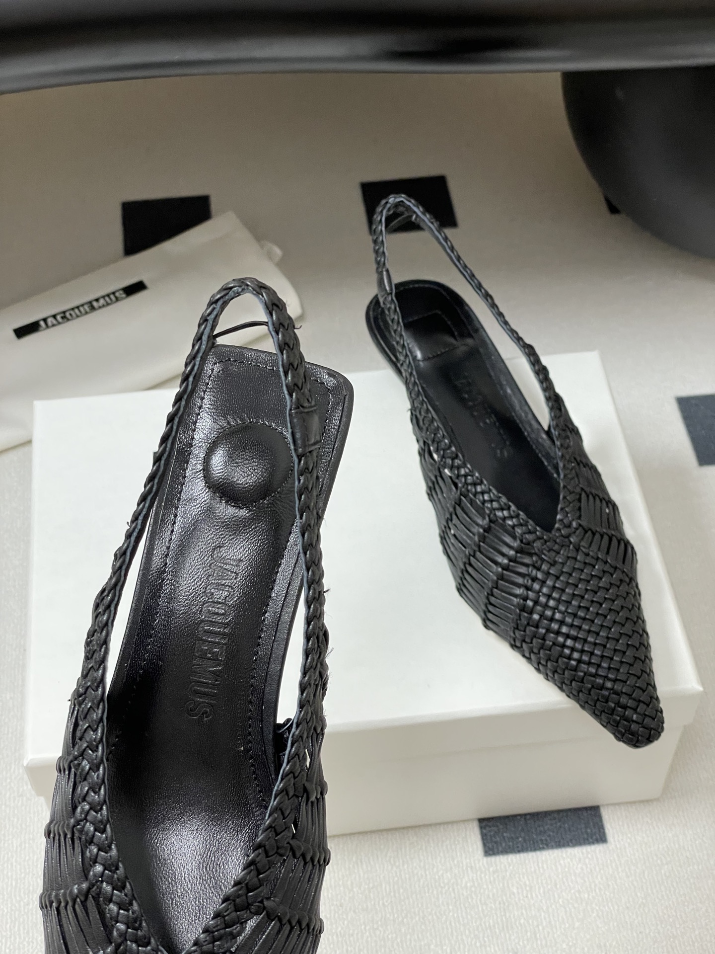 Bagsaaa Jacquemus Cubisto Black 35 leather slingback pumps