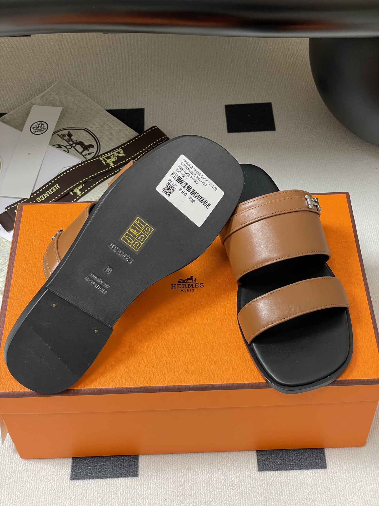 Bagsaaa H**me5 Signature H Slides Brown