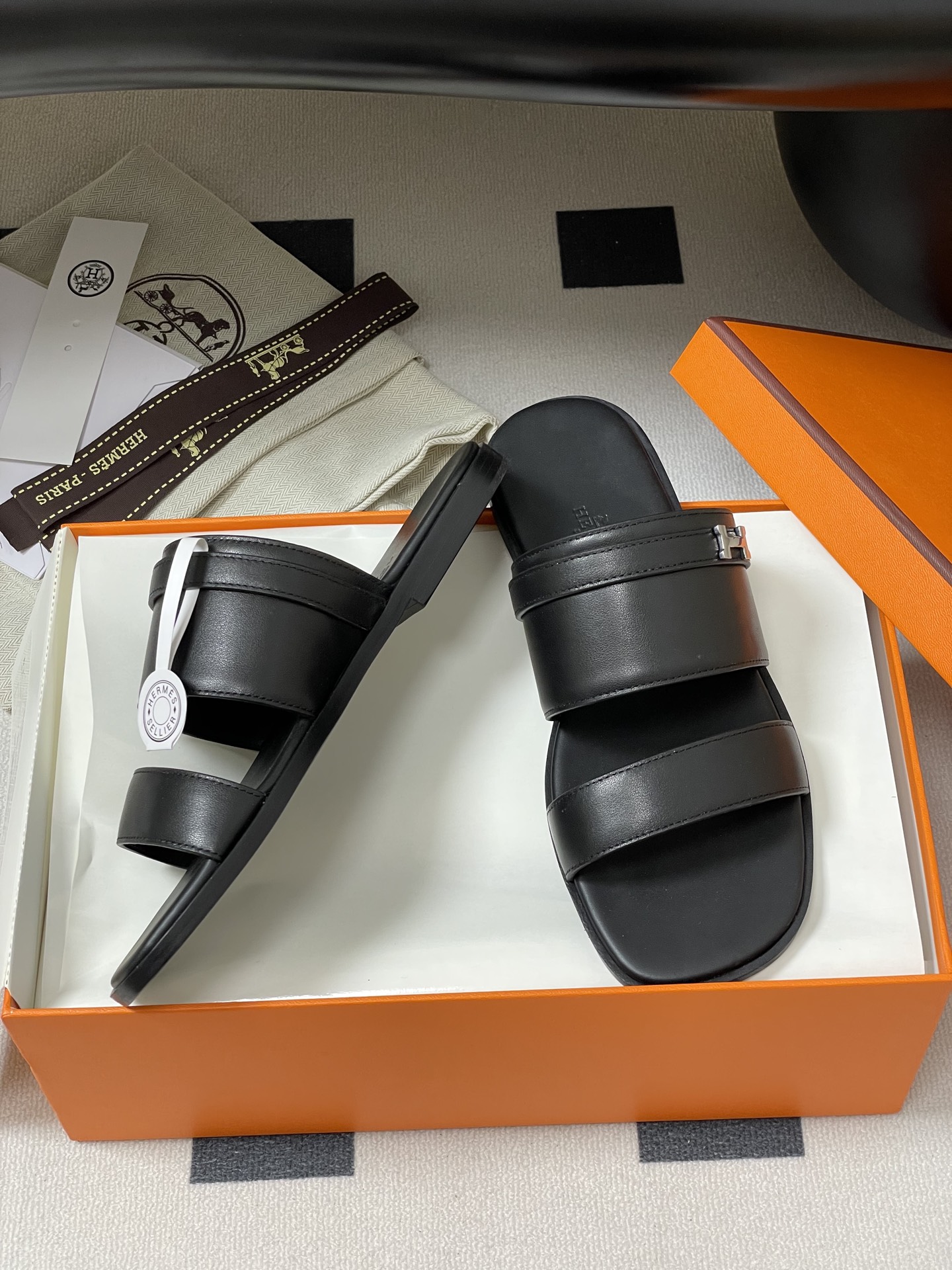 Bagsaaa H**me5 Signature H Slides Black
