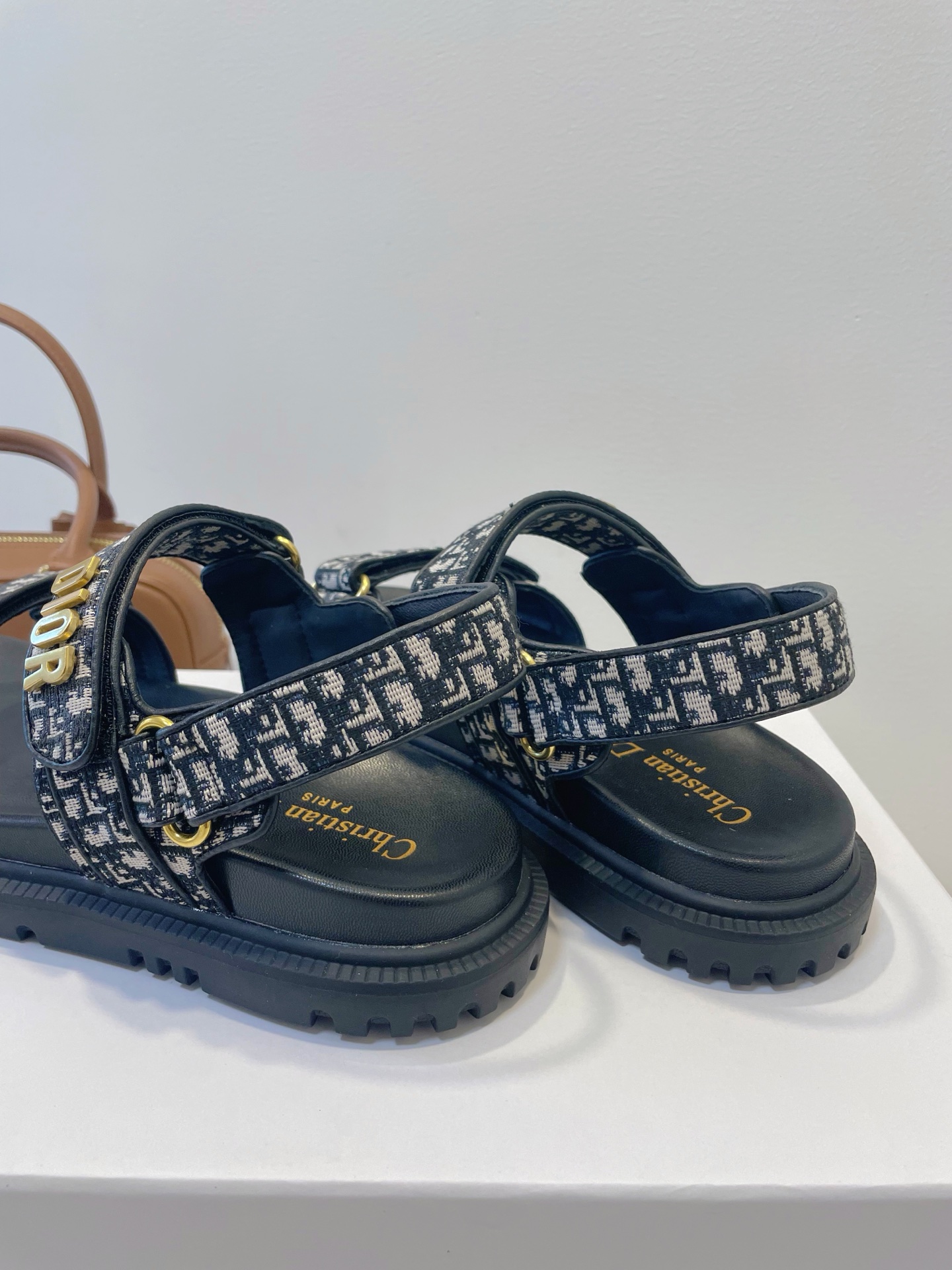 Bagssaa D10ract Sandal Cotton Embroidered with Deep Blue D10r Oblique Motif