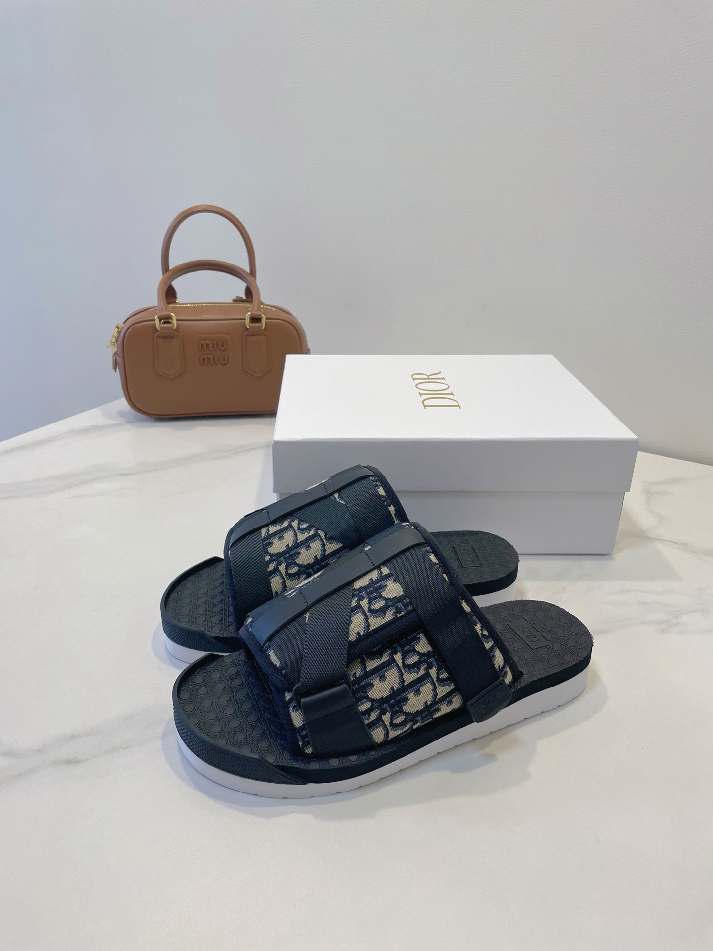 Bagsaaa D10r Alpha Sandal Beige and Black D10r Oblique Jacquard