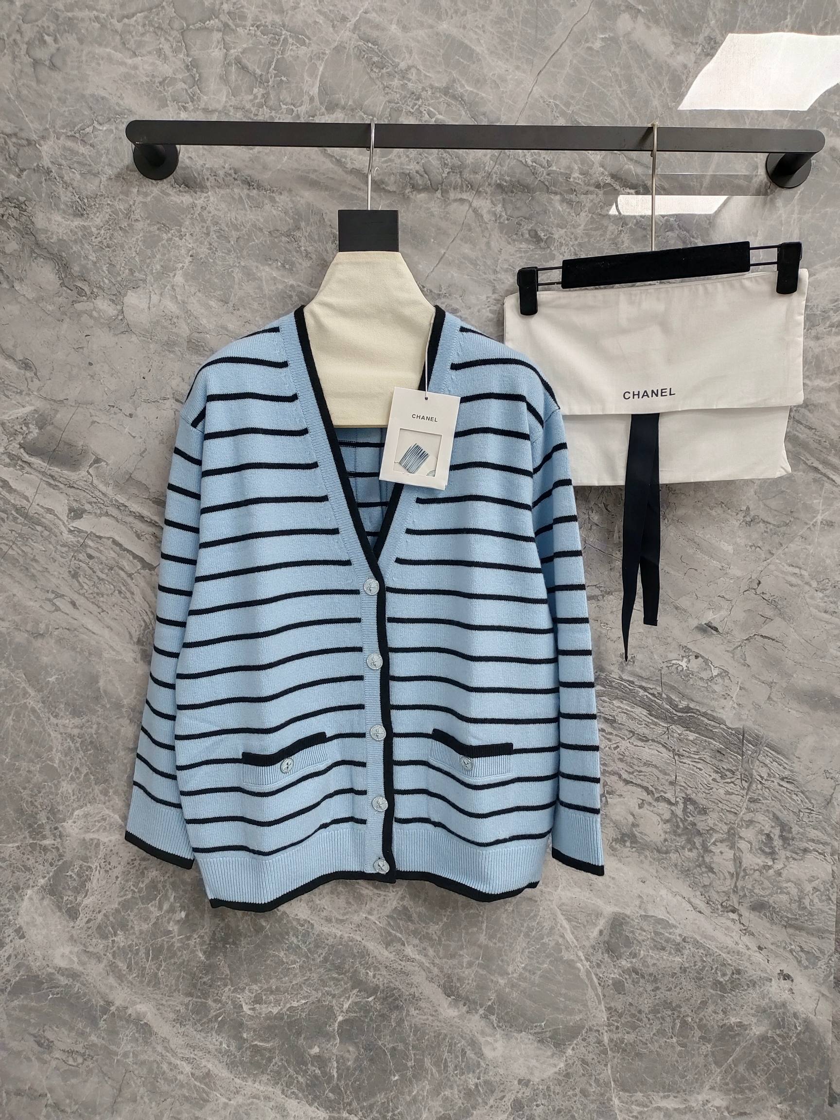 Bagsaaa Ch**el Cardigan Light Blue Cashmere P79532