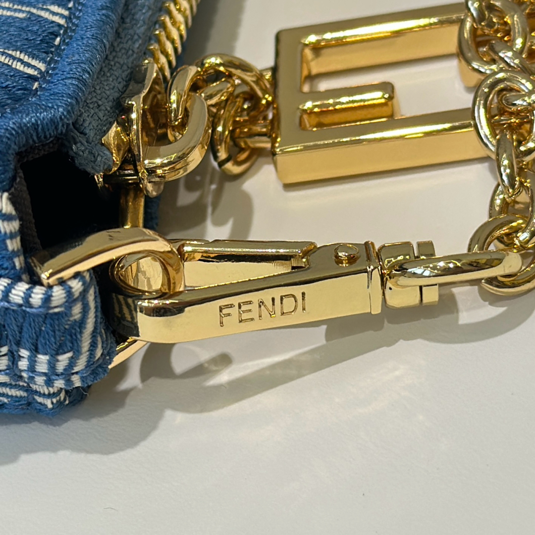 Bagsaaa F**di Baguette Pouch Blue denim-effect FF jacquard charm pouch with chain - 20cm