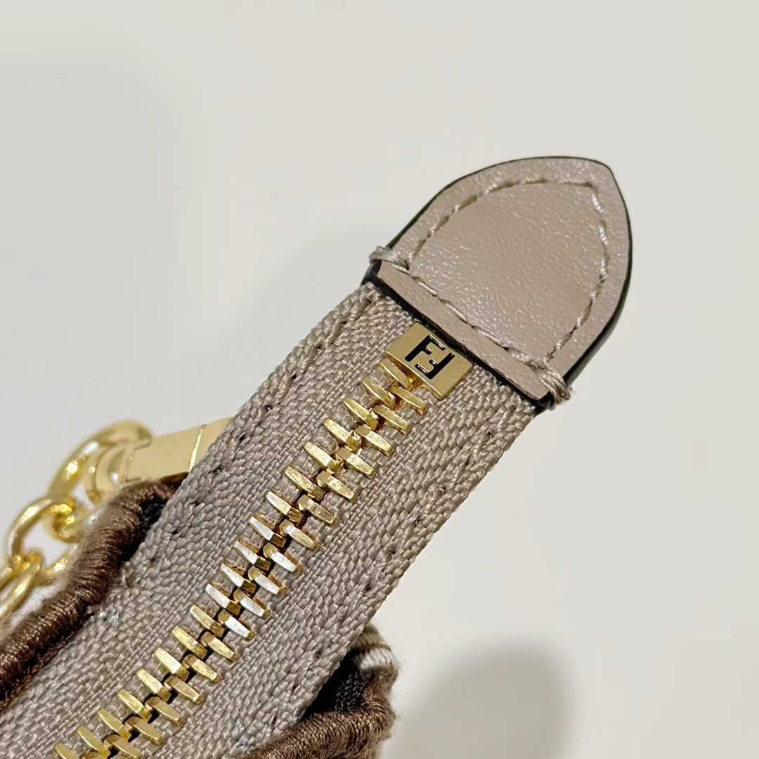 Bagsaaa F**di Baguette Pouch Brown jacquard FF fabric clutch with chain - 20cm