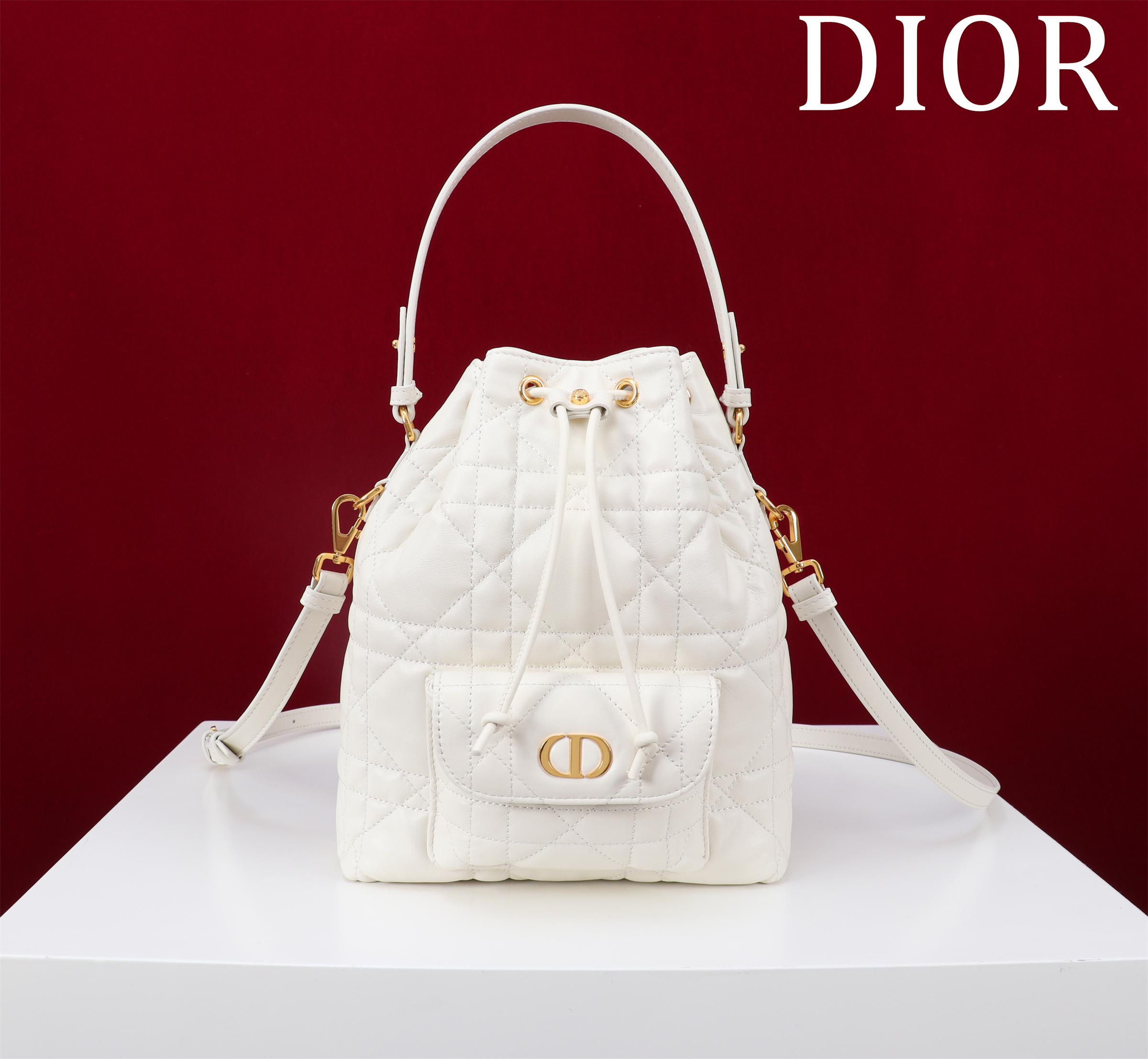 Bagsaaa Small D10r Caro Bucket Bag White Macrocannage Lambskin - 24cm