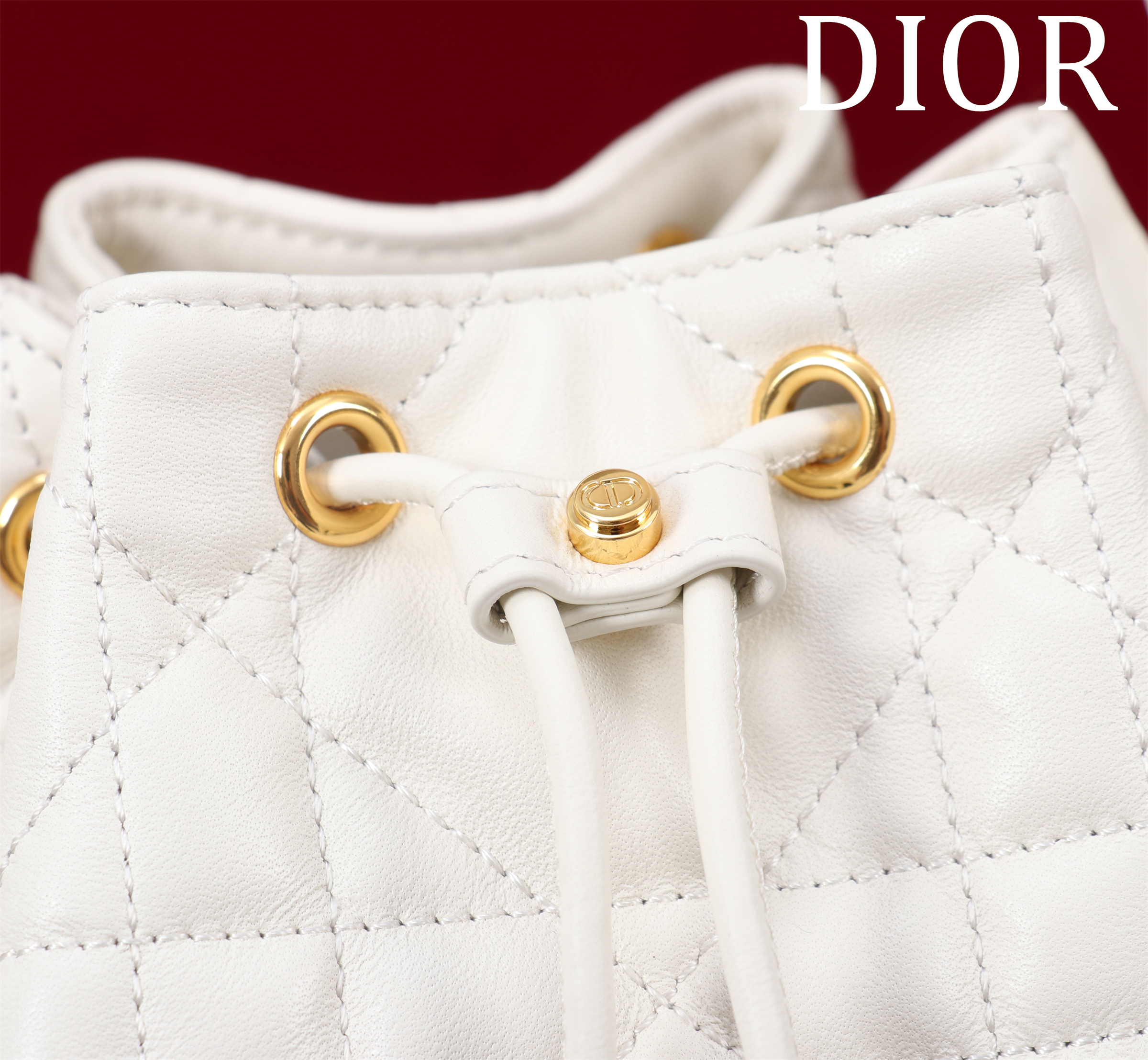 Bagsaaa Small D10r Caro Bucket Bag White Macrocannage Lambskin - 24cm