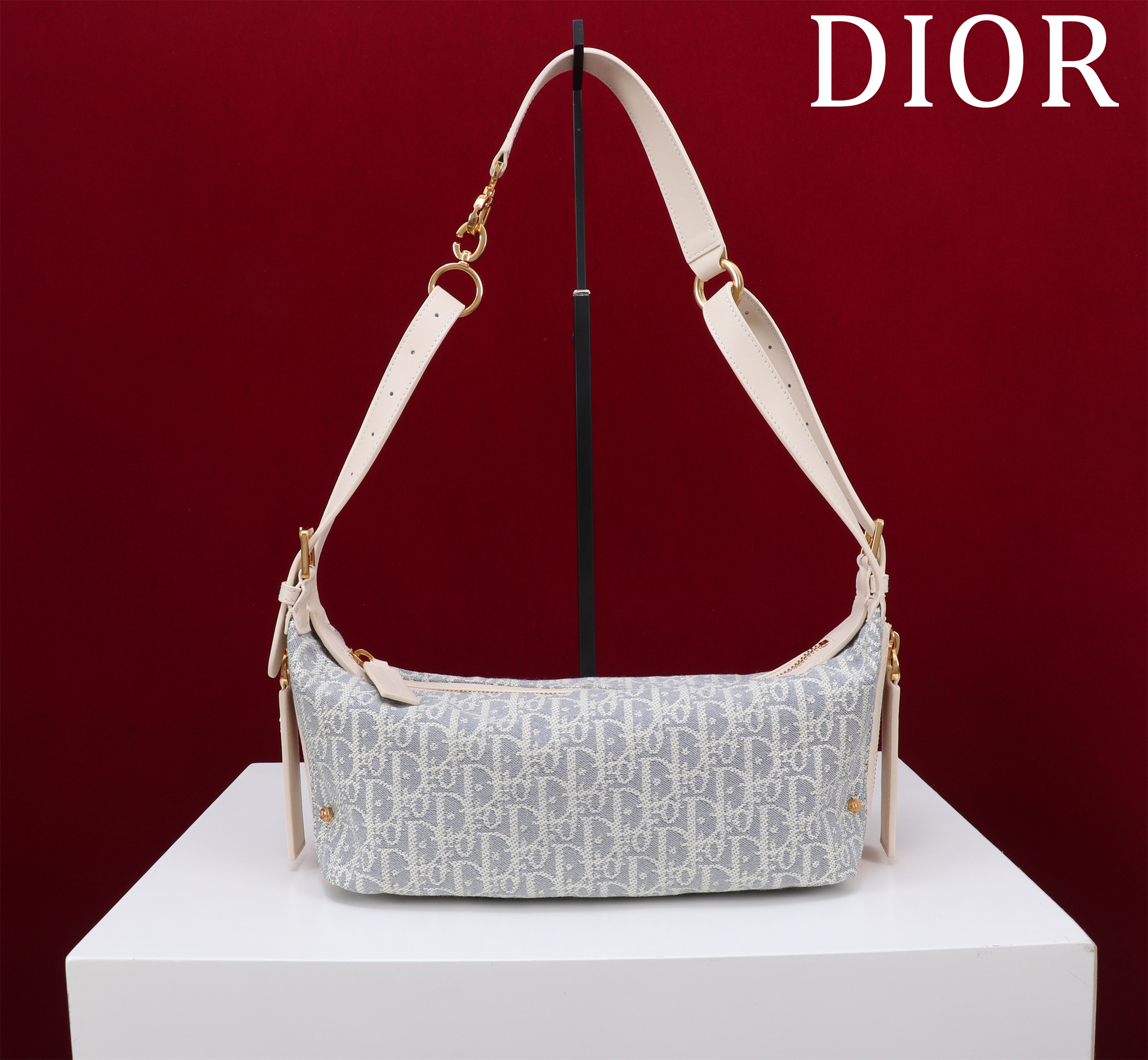Bagsaaa Small D-Journey Bag Blue D10r Oblique Chambray with Raffia Effect and Light Biscuit Smooth Calfskin - 25.5cm