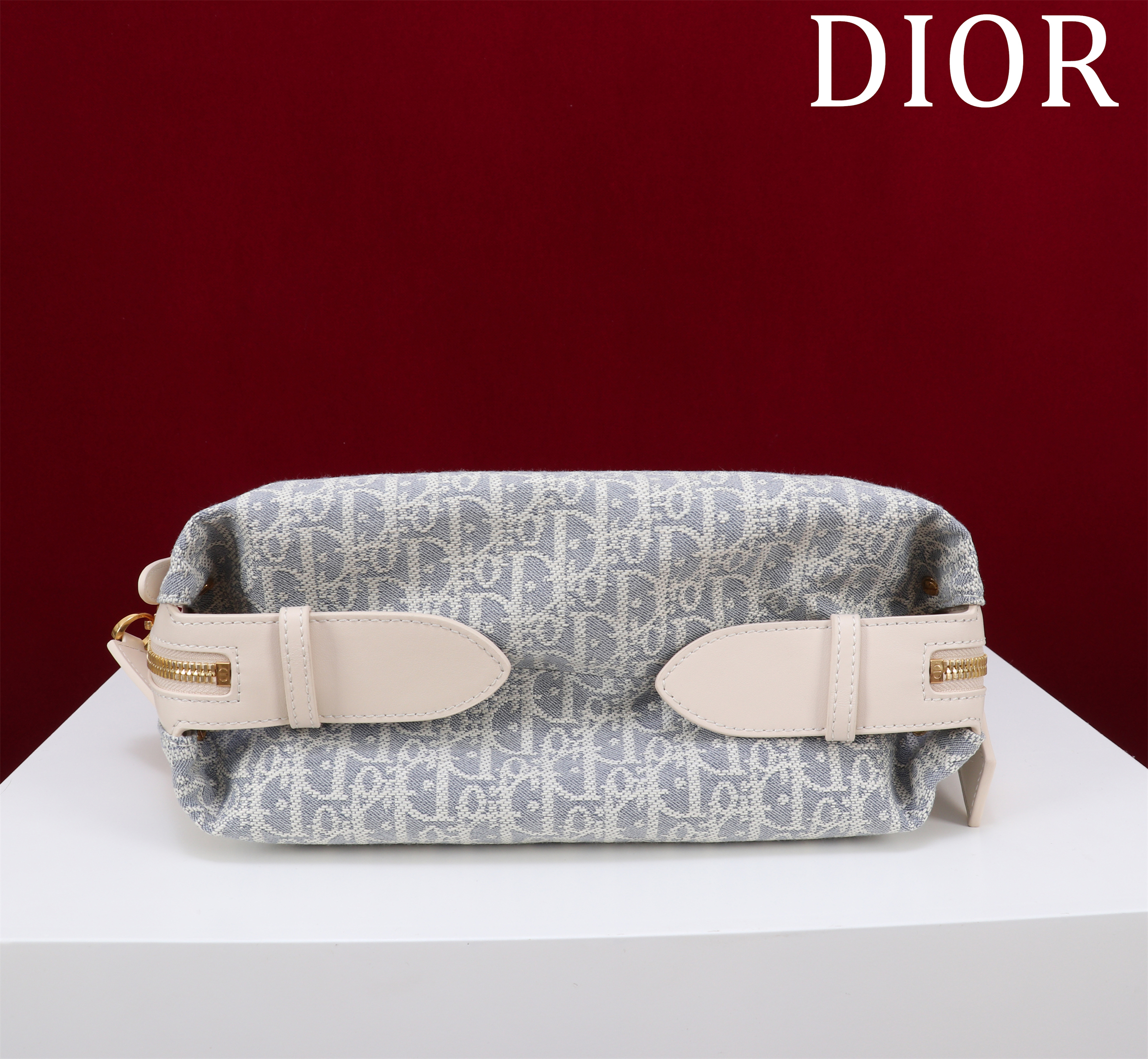 Bagsaaa Small D-Journey Bag Blue D10r Oblique Chambray with Raffia Effect and Light Biscuit Smooth Calfskin - 25.5cm