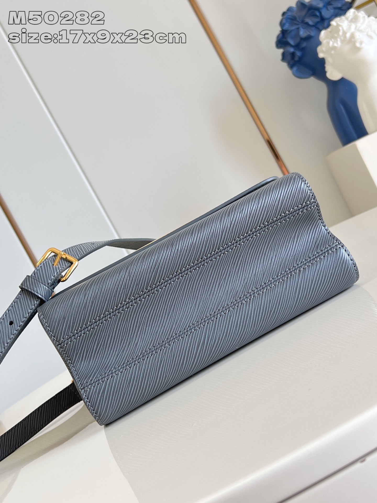 Bagsaaa LV M14059 Twist MM Gray - 23cm