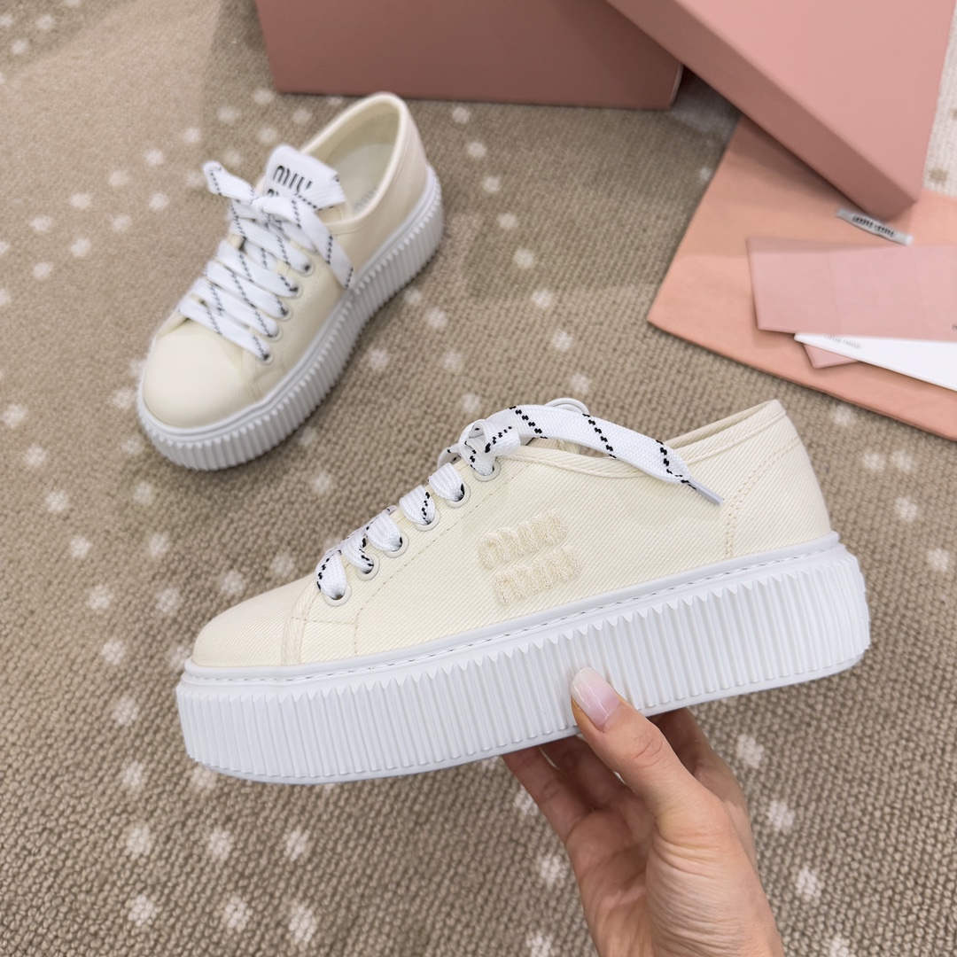 Bagsaaa Miu Miu Denim sneakers with logo Ivory