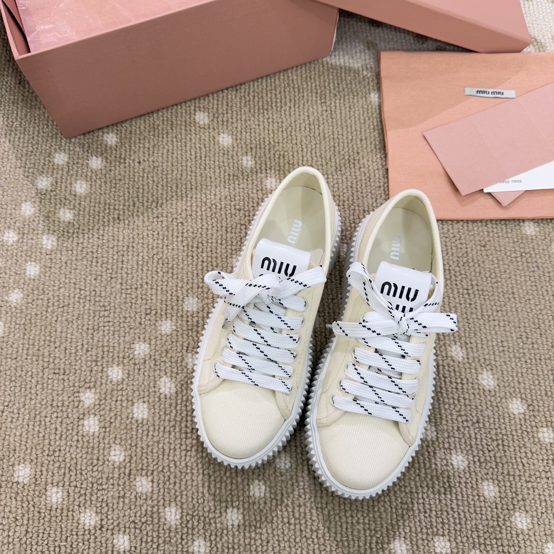 Bagsaaa Miu Miu Denim sneakers with logo Ivory