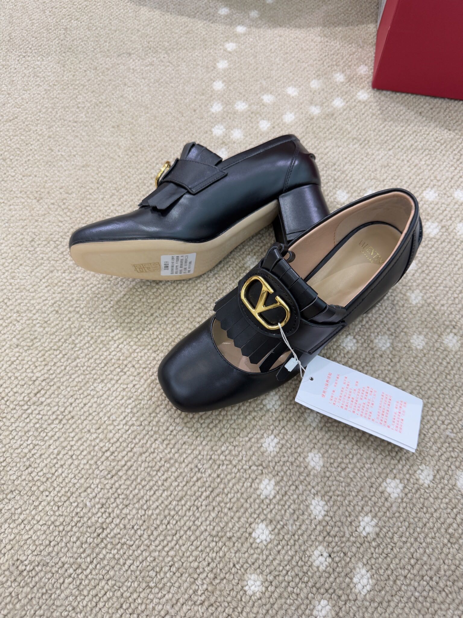 Bagsaaa Va1e*ntin0 Garavani 60mm VLogo Signature pumps black
