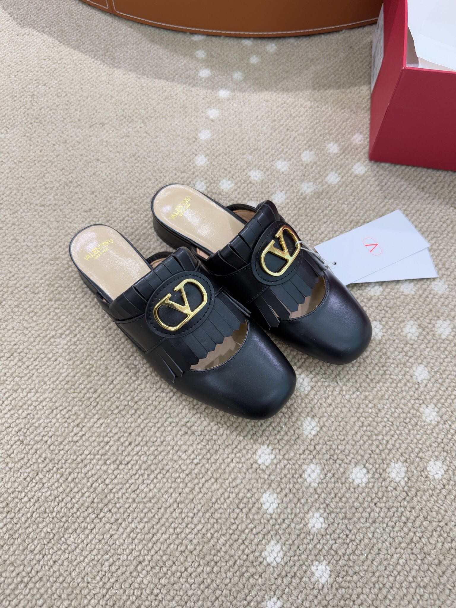 Bagsaaa Va1e*ntin0 Garavani VLogo Signature mules black