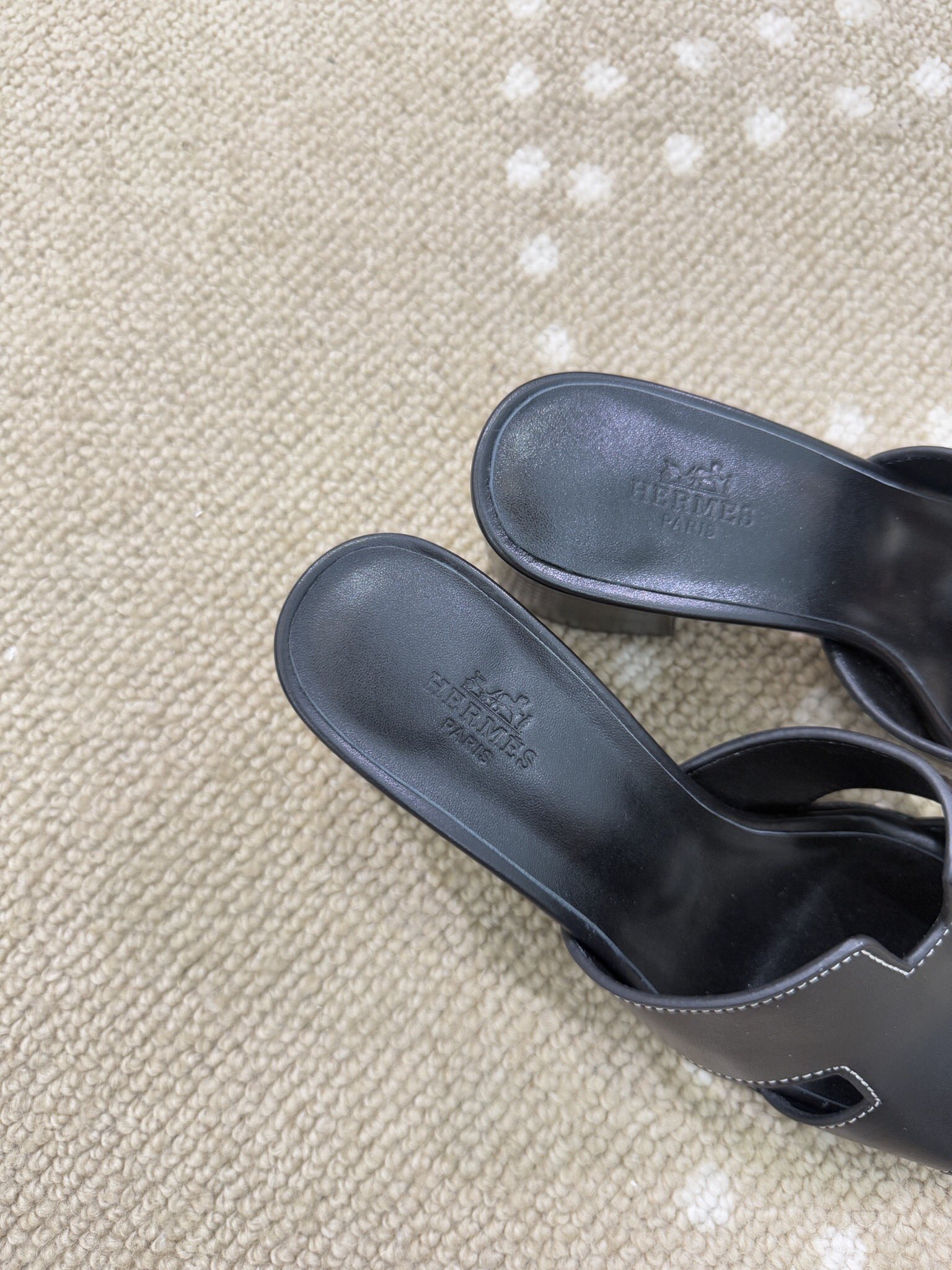 Bagsaaa H**me5 Helia 60 sandal black