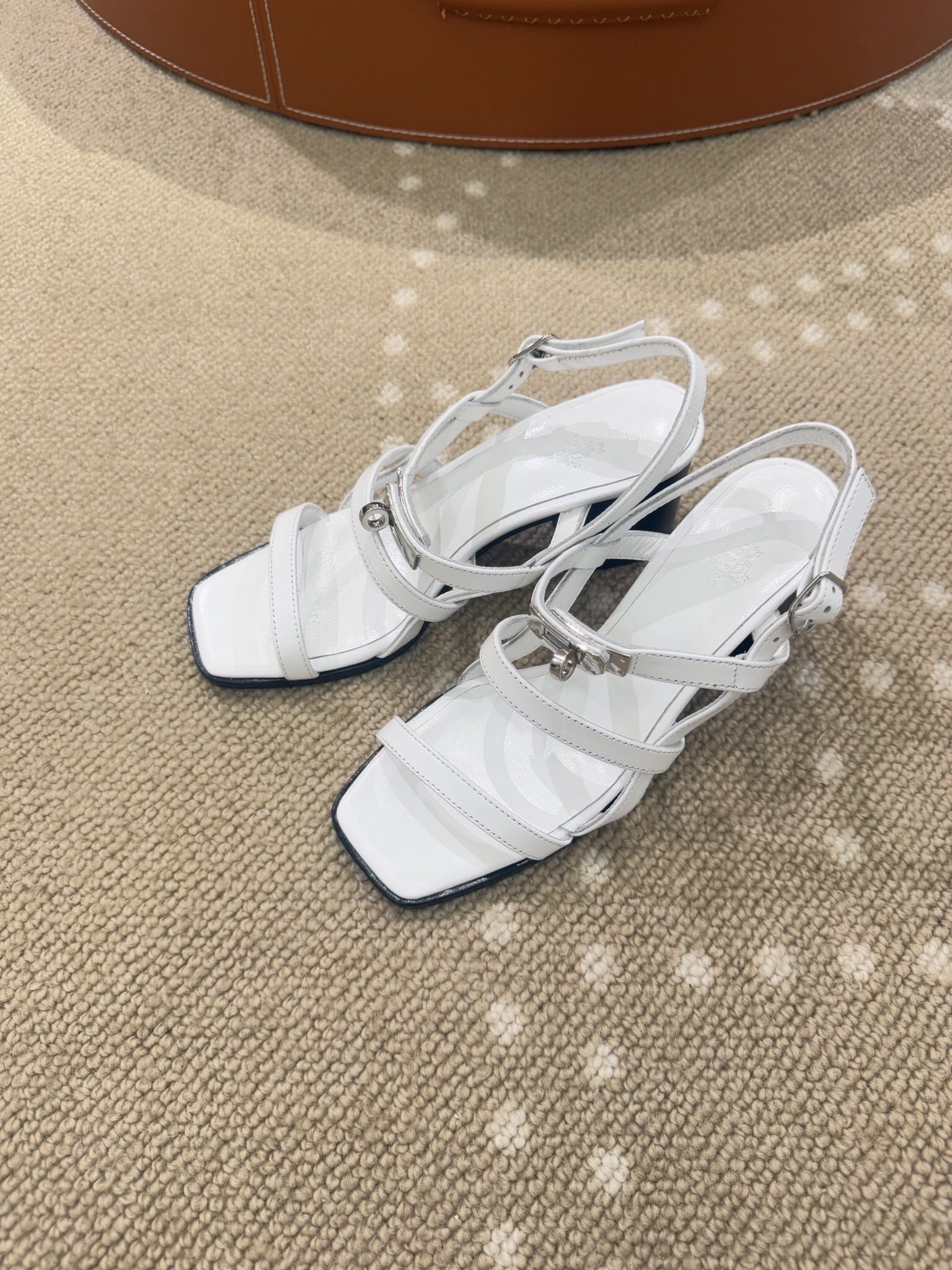 Bagsaaa H**me5 Eve 60 sandals white - 6cm