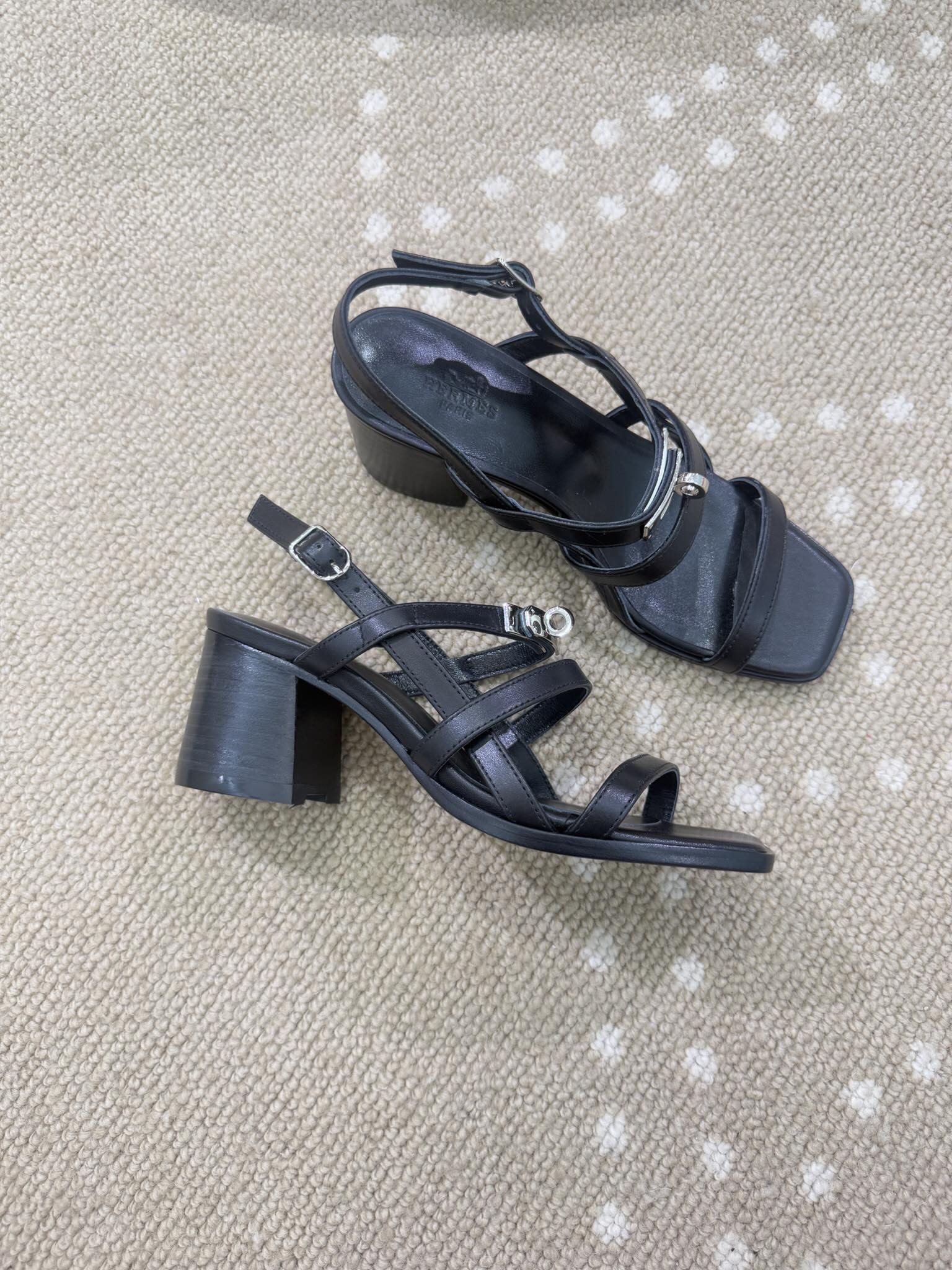 Bagsaaa H**me5 Eve 60 sandals black - 6cm