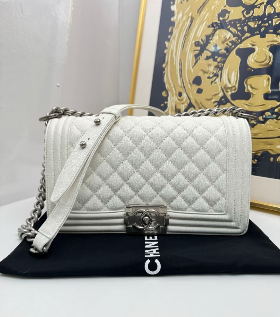 Bagsaaa Ch**el Boy Bag White Caviar & silver hardware - 25cm