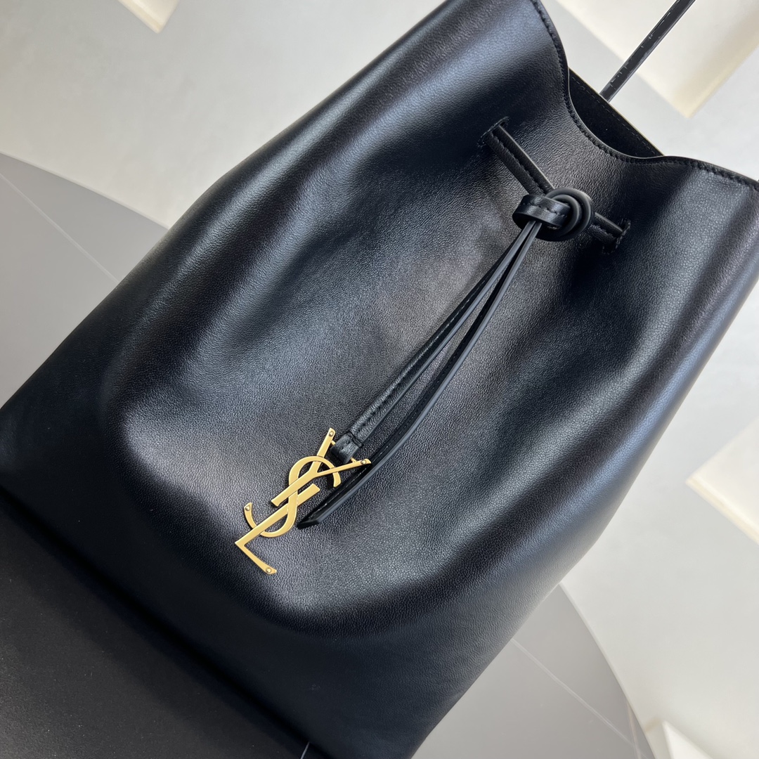 Bagsaaa Y51 Paris VII pochon in lambskin black 804302 - 24 X 30 X 12 CM