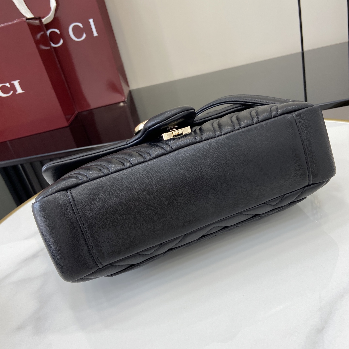 Bagsaaa Gvc*1 GG Marmont medium shoulder bag 837267 black - 26cm