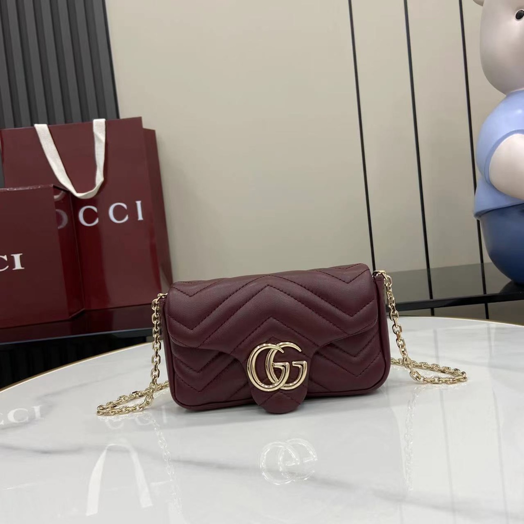 Bagsaaa Gvc*1 GG Marmont mini shoulder bag 841290 red - 17cm
