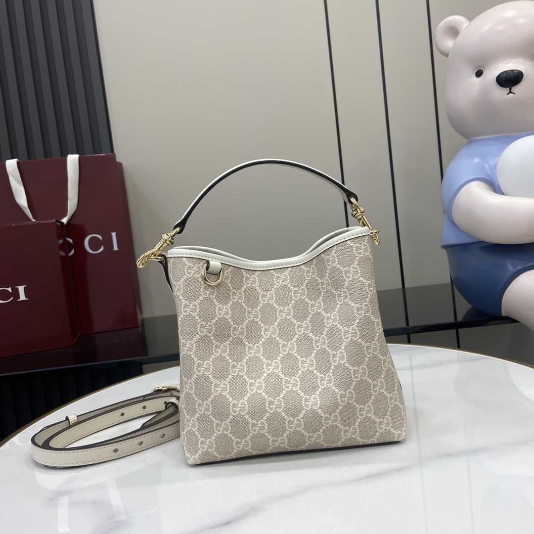 Bagsaaa Gvc*1 GG Emblem Mini Bucket Bag 815118 beige & white - 19x18x11 cm