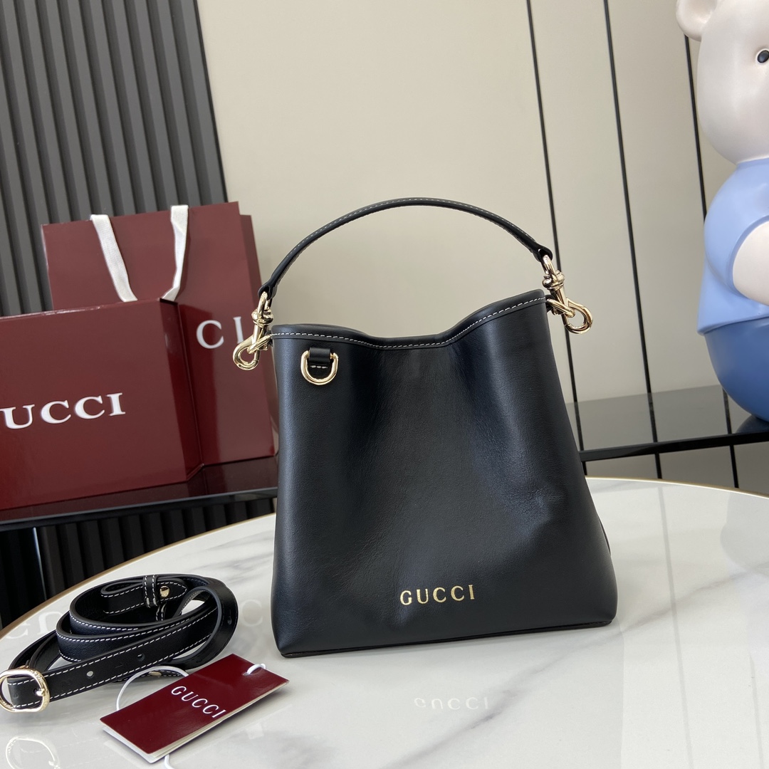 Bagsaaa Gvc*1 GG Emblem Mini Bucket Bag 815118 black - 19x18x11 cm
