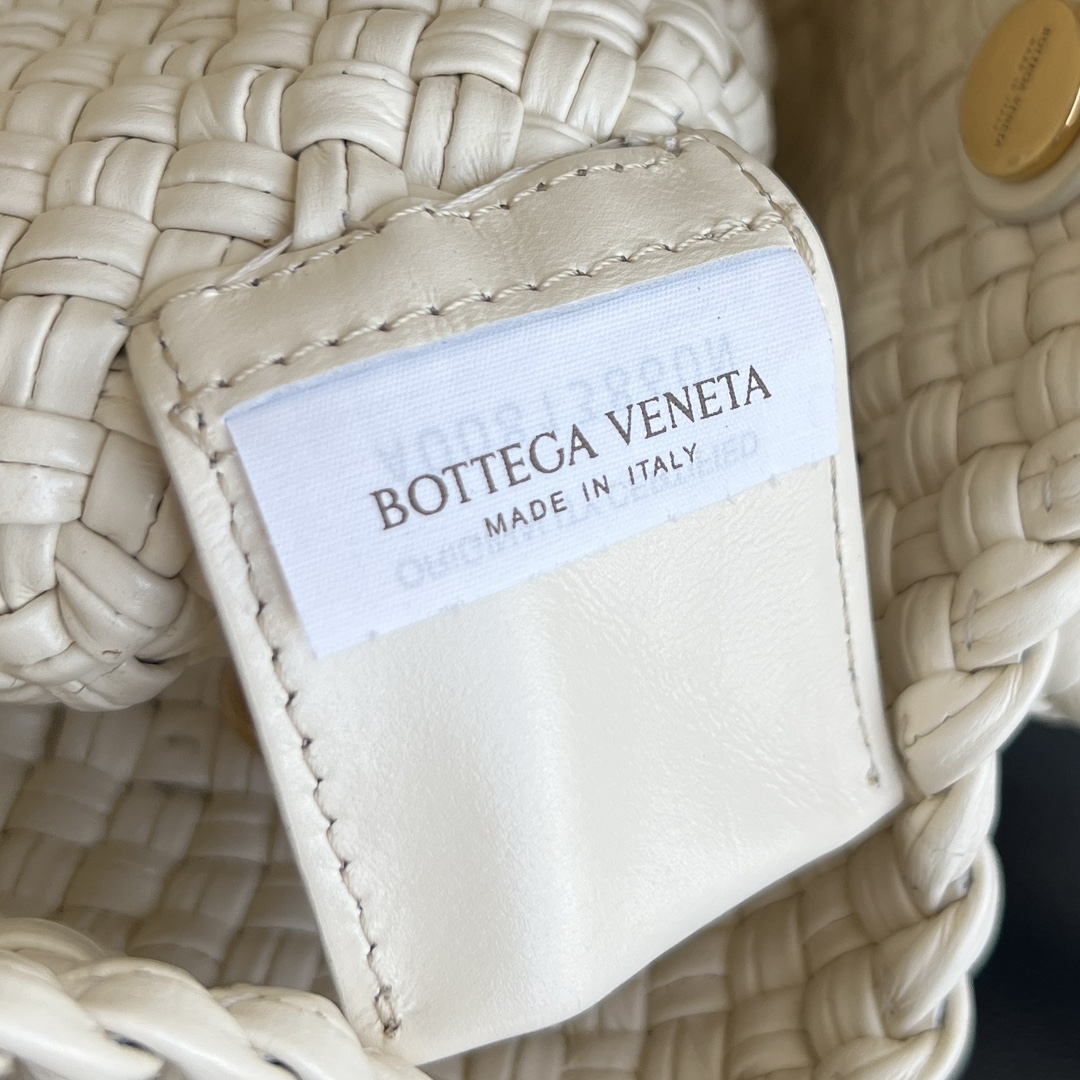 Bagsaaa B0tt*ga Ven*ta Small Tosca 776755 Off White - 20cm