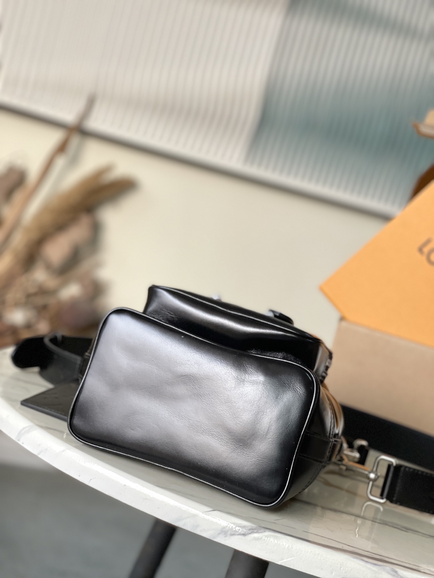 Bagsaaa LV M13985 Noé Cargo Black small bucket-style bag - 24cm