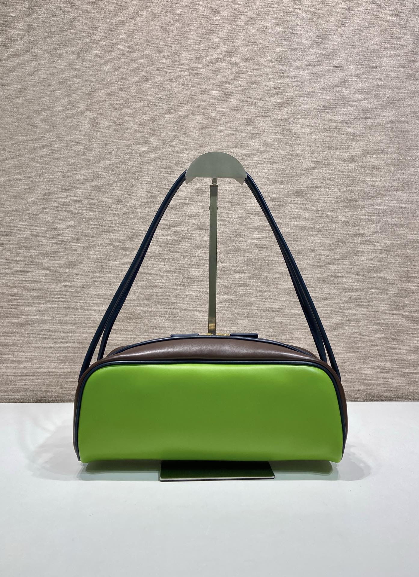 Bagsaaa Pra*a Swing smooth leather shoulder bag 1BC249 green - 28cm