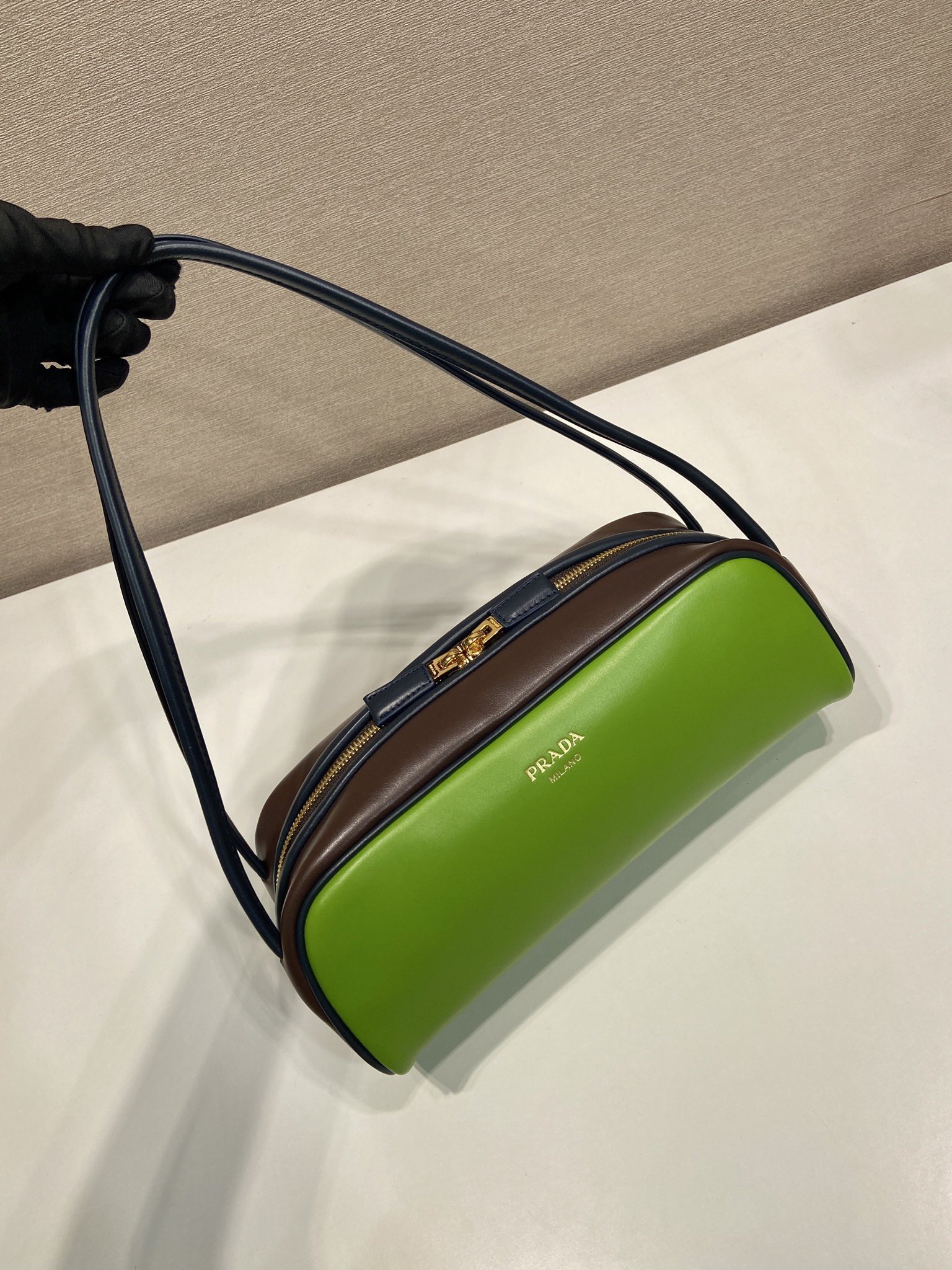 Bagsaaa Pra*a Swing smooth leather shoulder bag 1BC249 green - 28cm