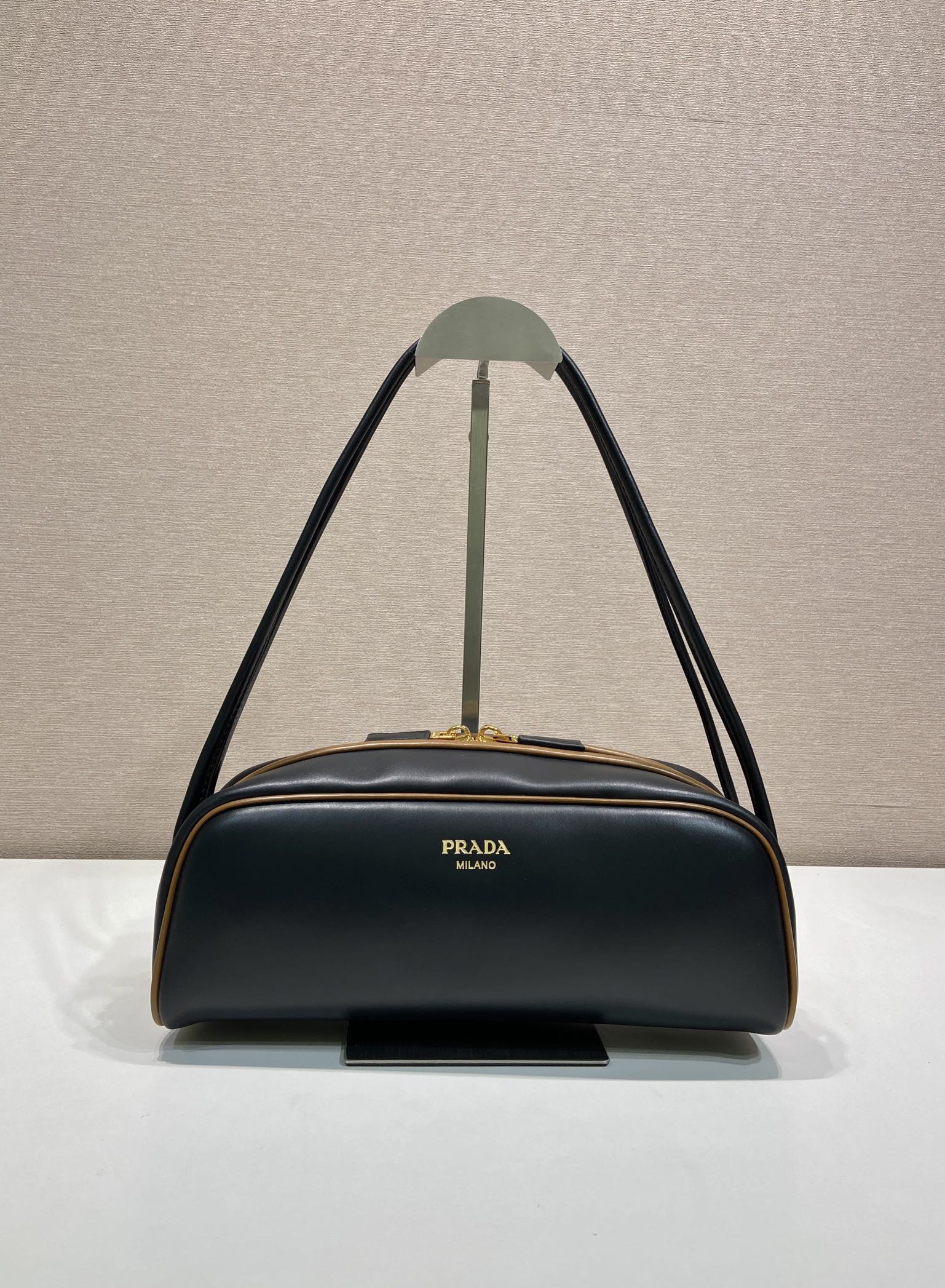 Bagsaaa Pra*a Swing smooth leather shoulder bag 1BC249 black - 28cm