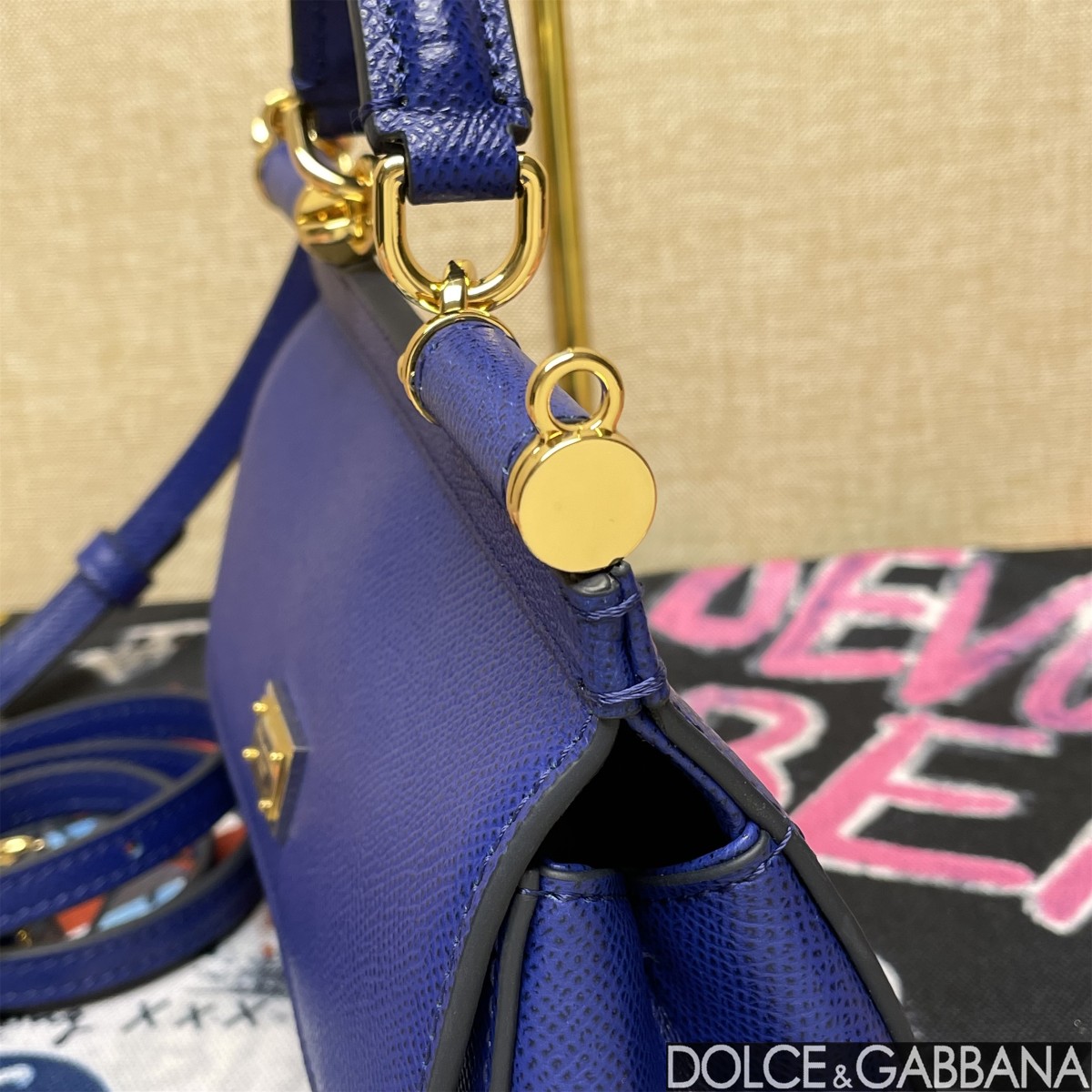 Bagsaaa Dolce & Gabbana Small Sicily handbag blue - 19cm