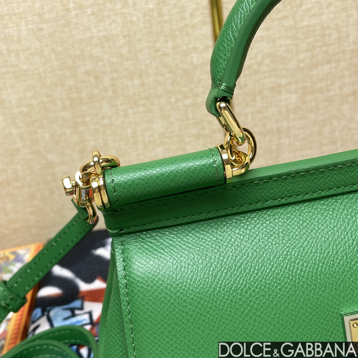 Bagsaaa Dolce & Gabbana Small Sicily handbag green - 19cm
