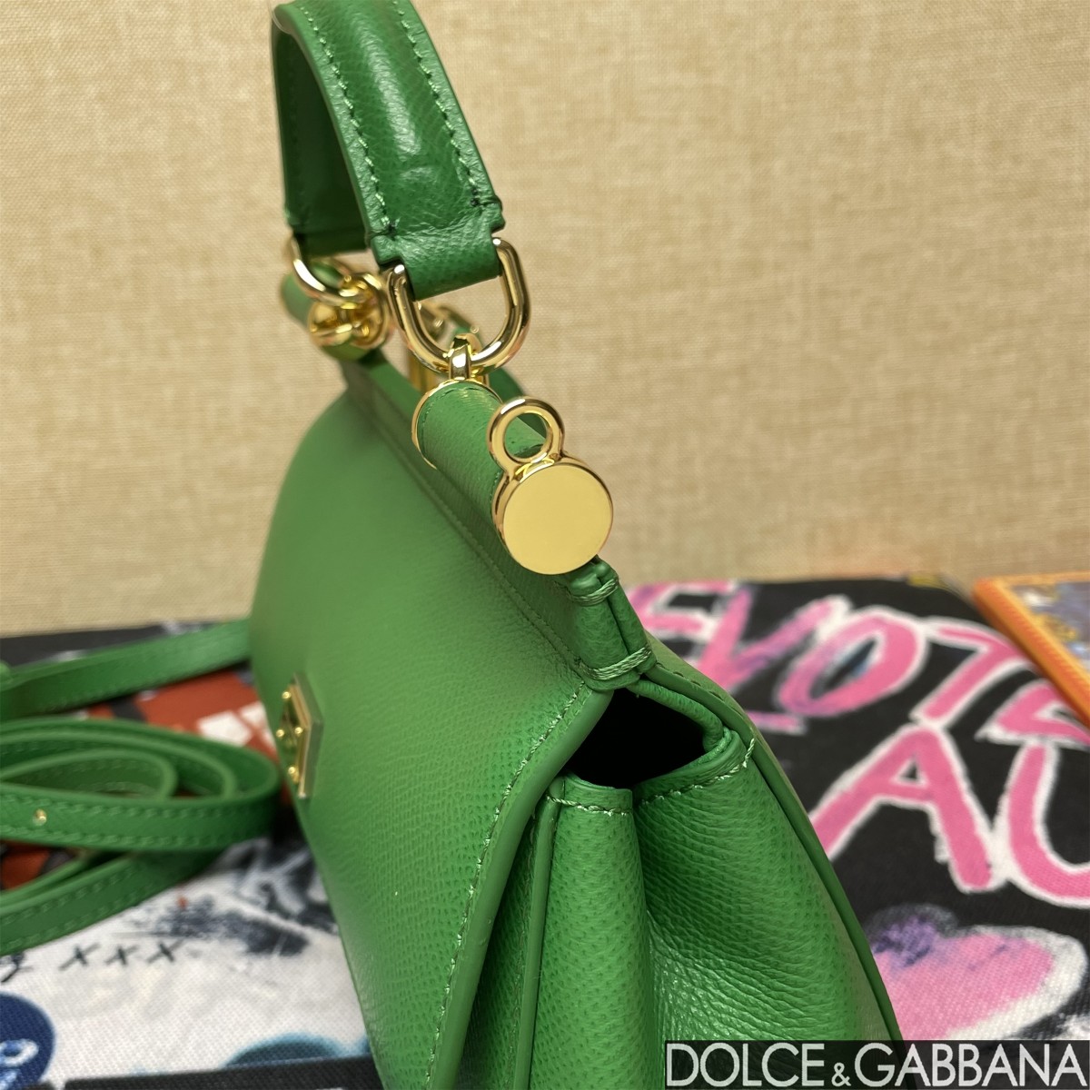 Bagsaaa Dolce & Gabbana Small Sicily handbag green - 19cm