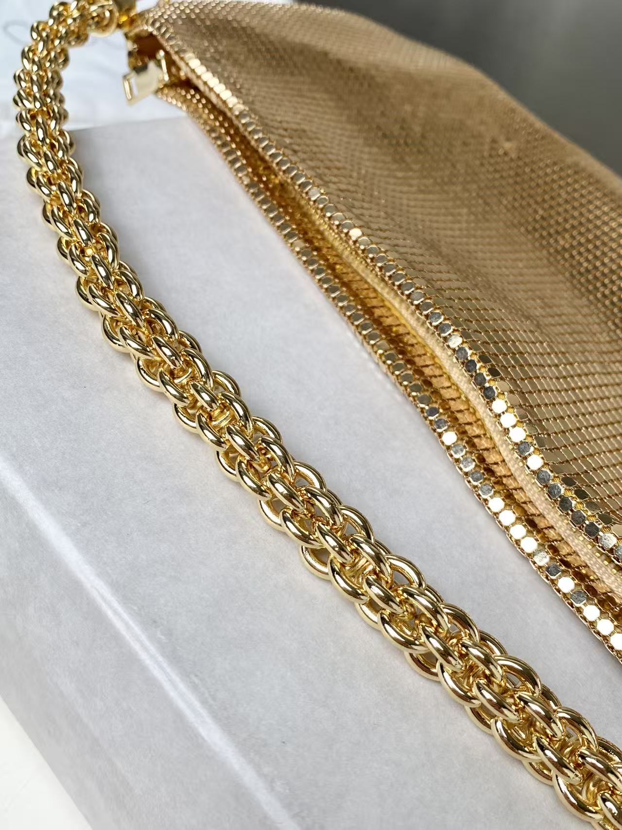 Bagsaaa J1m*y Ch00 Callie Bag Gold - 24cm