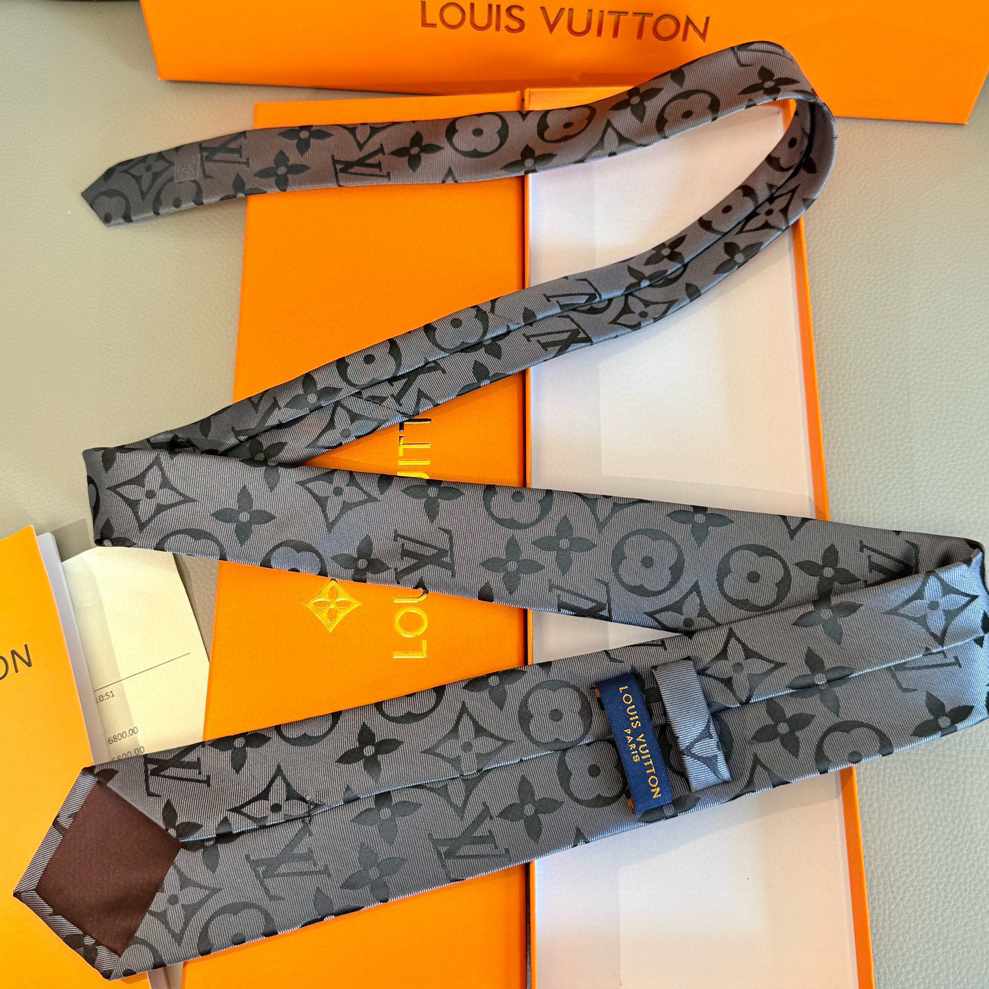 Bagsaaa LV Tie 02