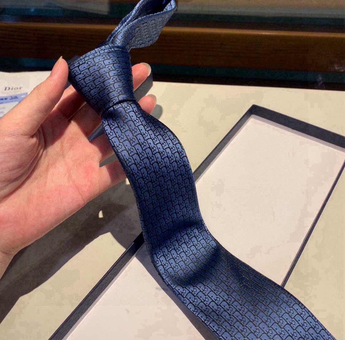 Bagsaaa D10r Tie 04