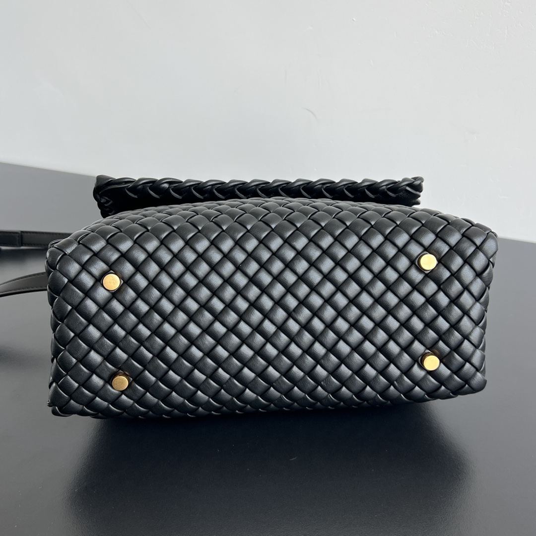 Bagsaaa B0tt*ga Ven*ta Patti Shoulder Bag 776783 black - 26cm
